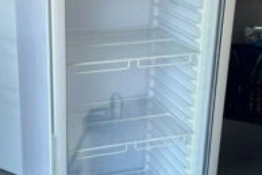 Üvegajtós Hűtővitrin Italhűtő