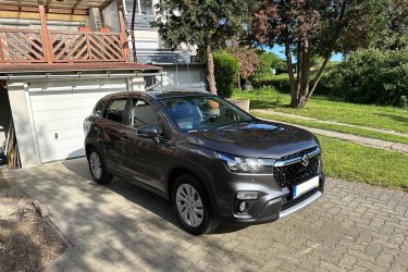 Magyarországi, első tulajdonostól, sérülés- és balesetmentes, mondhatni új autó. 1 hónapos átvizsgálás elvégezve, kitűnő állapotban. Új autó vásárlása miatt vált eladóvá. 