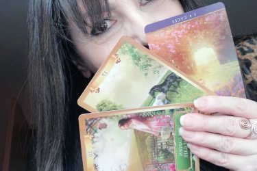 Tarot kártyavetés és spirituális tanácsadás online