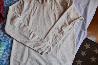 Teljesen új női garbók Eladók  teljesen új M-L méretű női garbók.
Előre utalással postázom!
1.500Ft/db.