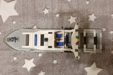 Eladó Lego city police hajó. Újszerű, eredeti, magyar leírással.

- A helikopter alkatrészei hiányoznak!
- Tettem plusz 2 rendőrt, ami alapból nem járt hozzá! + Rendőr motor

Ára: 29 999 Ft