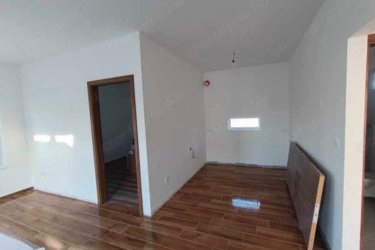 Festés  Prémium minőségű festés, mázolás, tapétázás

Dobja fel élénk színekkel, vagy egy szép tapétával! Ön megálmodja,Mi megvalósítjuk!
Hívjon bátran, ingyenes helyszíni felmérésért vagy írjon e-mailt proo.painter@gmail.com

06205085638
Festés nagyon rövid határidővel!
Pattog a festék az ablakról? 

Nekünk mindegy, hogy új vagy régi, gyönyörűvé varázsoljuk.