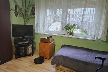 Tát kertvárosi részén eladó 67 m2-es kertes téglalakás