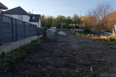Gödön eladó egy 1070 nm-es, összközműves építési telek!

Közép Gödön eladó egy 1070 m2-es, teljes közművel rendelkező építési telek, Vt-8-as építési övezetben.

A beépíthetőség 30%.
Legnagyobb építmény magasság 6 méter.
A telek szélessége utcafronton 16 méter.

A telekre ikerházat, sorházat vagy két különálló családi házat lehet terveztetni.
Az ingatlanon egy felújítandó vagy bontandó épület van.

Irányára: 35.900.000.-

További információért és a megtekintéssel kapcsolatban, várom megtisztelő hívását!

Amiben még segíteni tudok:

- ha a vásárláshoz még el kell adnia ingatlanát
- energetikai tanúsítvány készítése 72 órán belül
- ingyenes hitelügyintézés
- jogi háttér
- földhivatali ügyintézés
- értékbecslés, piaci ármeghatározás
- költöztetés, lomtalanítás
- ajánlatok küldése e-mailben országos adatbázisból.

Tel: +36705581160


