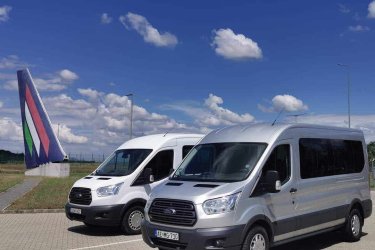 Mikrobuszbérlés sofőrrel,reptéri transzfer