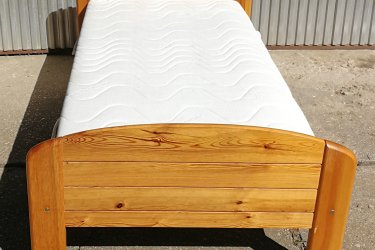 90x200cm fenyő ágy 