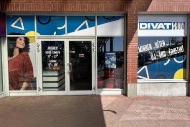 FIGYELEM ÁLLÁSLEHETŐSÉG

 Kecskeméten a Divat Show Áruházba (6000.  Kecskemét, Izsáki út 12/B) hölgy munkatársakat keresünk teljes munkaidős eladói és/ vagy pénztáros-eladói munkakör betöltésére AZONNALI KEZDÉSSEL!!!!!!

Nyitvatartás: H-Szo.: 9:00-20:00, V.: 9:00-19:00.

Jelentkezni fényképes önéletrajzzal személyesen üzletünkben vagy e-mailben lehet: vhua.mohacsi94@gmail.com !!