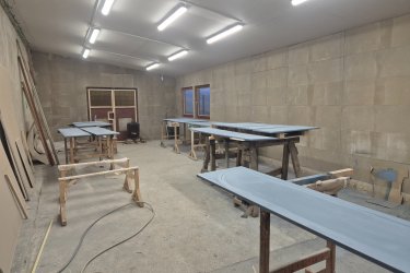 Önállóan dolgozni tudó asztalosokat keresünk Karancskeszi(Nógrád megye)műhelyünkbe!
Bérezés megegyezés szerint.
Érdeklődni Bús Mártonnál.Tel.:06307483172
                         Email:marton@martonbus.com