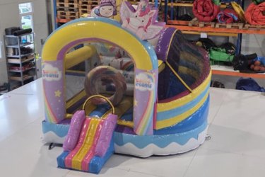 Eladó Édes Álom Mini Csúszdás Ugráló

Gyártási év: 2025.06.
Mérete: 3,4m x 3,3m x 3,1m
Állapota: új

Ára: 579.000 Ft+ÁFA

Tartozékok: Befúvó motor, rögzítő vascövekek, alátétfólia, műszaki vizsga, javító készlet