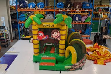 Bérelhető Mini Miki Csúszdás Ugráló