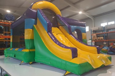 A gyerekek legkedveltebb játéka. Egyszerre legfeljebb 10-12 gyermek használhatja. Kül- és beltéren egyaránt felállítható! Ajánlott korosztály: 3-12 éves korig.