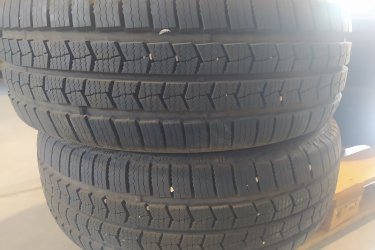 Eladó Nexen 235/65R16C tipusú kitűnő állapotú 1 szezont használt téligumi. Ára a  4 db 80.000.Ft Átvehető Vecsésen Tel 06 209 413 596