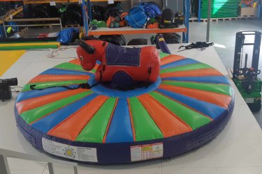 Bérelhető Gyerek Rodeó Bika