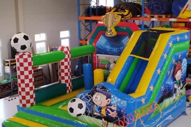 Bérelhető Foci Csúszdás Ugráló