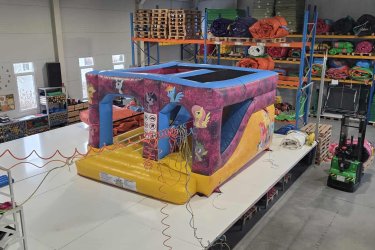 Eladó Póni Csúszdás Ugráló