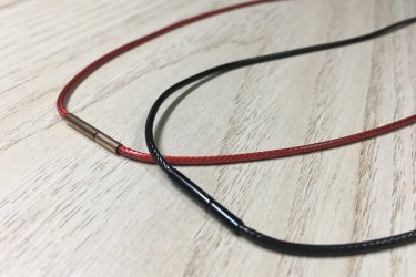 Eladó Xiaomi Mi Band új nyaklánc.
Színe: fekete és piros
Nyaklánc hossz: 56 cm

Kompatibilis okoskarkötő: Xiaomi Mi Band 8, Xiaomi Mi Band 9.

Ára: 1490 Ft

További Xiaomi Mi Band kiegészítők:
https://happywatch.hu/termekkategoria/xiaomi-okosora-szijak/

Előre utalást követően Foxposttal vagy postával is tudom küldeni.