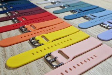 Univerzális okosóra szilikon pótszíj eladó – 18mm