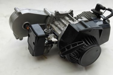 
Új kétütemű pocket (bike, cross, quad) póver force komplett motor. 1 hengeres, 2 ütemű, léghűtéses, autómata váltós, berántós indítású. ( 4 pontos alsó felfogatás, gyertya, levegőszűrő, karburátor) + a fotón látható tartalék alkatrészek. Irányár. 29. E.Ft. Érdeklődni (Tel. húsz9758százhetvenhárom), akinek nem telik egy telefonhívásra az ne írjon, nem válaszolok!
