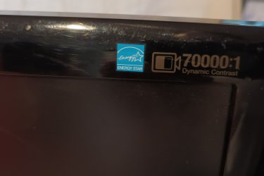 MONITOR SAMSUNG ASUS ACER 
Cégfelszámolás miatt eladó újszerű lapmonitor. Samsung Méretek 52x32 Képátló 60cm. ASUS méretek 56x33 képátló 66 cm. ACER méretek 37x30 képátló 47 cm. A fotók magukért beszélnek. Ár. 6E.Ft. +szállítás. Fontos információ! (húsz 9758 százhetvenhárom), akinek nincs 30 Ft-ja egy telefonhívásra az ne írjon, nem  válaszolok!
