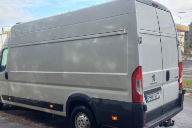 Bérelhető  Kőbányán ,  Zuglóban L4 H3  méretű  Peugeot Boxerek 
tempómat  klíma  magyar  pálya  a  díjban.

Hosszú  illetve  rövid  időtartamra  is  .
Akár  sofőrrel  is  !
Kérjen  ajánlatot  Most !
www.redrent.hu
06308771840