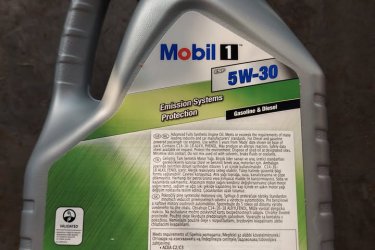 Mobil 1 ESP 5W-30 motorolaj 5L eladó!!
Eladó téves rendelés miatt.
Mobil 1 ESP 5W-30 motorolaj 5L 
Iparágvezető termék, ideális dízelautókhoz. Úgy fejlesztették ki, hogy nagyobb teljesítményt nyújtson benzinüzemű járművek számára. 
A Mobil 1 ESP Formula 5W-30 emisszióvédelemmel megfelel az ACEA C2 / C3 motorolaj legújabb előírásainak.

Teljesítményszint:

ACEA C2/C3

API SN, SM

Specifikációk:

VW 502.00/505.00

VW 504.00/507.00

MB 229.52; 229.51; 229.31

Porsche C30

PSA  B71 2290/ 2297

GM dexos2

Gyártói specifikációk:
ACEA C2, ACEA C3, API SM, API SN, GM dexos2, 
MB 229.31, MB 229.51, MB 229.52, Porsche C30, 
PSA B71 2290, PSA B71 2297, VW 502.00/505.00, 
VW 504.00/507.00