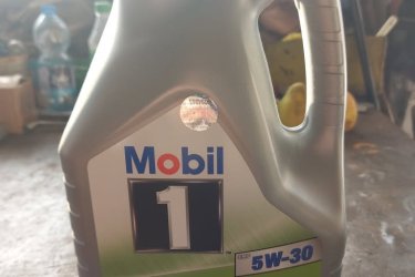 Mobil 1 ESP 5W-30 motorolaj 5L eladó!!