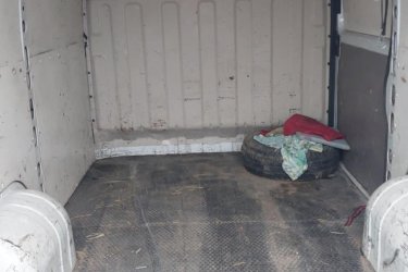 Renault Master 2.2 dci  2001-évjarat, műszaki 2026.06.20 van rajta. Megkimélt állapotban eladó. Csak komoly érdeklődők hívjanak. 06307135801