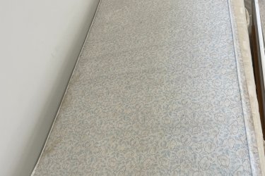 Eladó 2 db fehér színű kihúzhatós ágy. Matraccal együtt várja a gazdáit. Érdeklődni: 06-70-886-6881