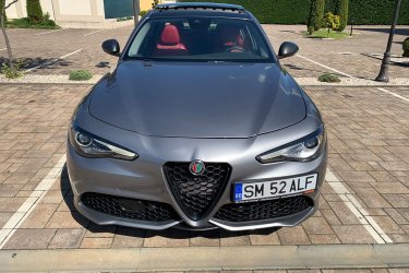 Elado Veloce Giulia, 2019-es eredeti 93.500 kmel. 2.0 benzines, 4x4-es, automata. Tobb info telefonon vagy whatsappon. Az auto eleje balesetes volt. Uj alkatreszekbol lett megjavitva. Elso / hatso fekbetet textar, szurok cserelve. Rendezett roman papirokkal. Szatmarnemetiben megtekintheto, Debrecentol 100km-re. Ara 22.800 euro.