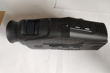 Eladó  videókamera
Night Vision
(Tartozékok: Videókamera tartó, egy töltőkábel, usb pendrive, lencsetörlő, használati útmutató kis könyv.
Érdeklődni: police409088@gmail.com