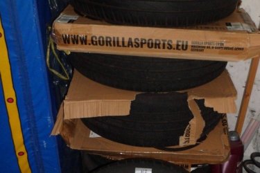 Eladó 4 darab original Audi Alufelni nyári gumikkal 225 / 50 / 17