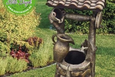 A legújabb termékünk a vadregényes kertek elengedhetetlen dísze. Ez a kerti csobogó nem mindennapi látványosság. Méretéből adódóan a vízesés látványa, és vízcsobogás hangja garantált a kertben. 

Termékeink nagy szilárdságú I osztályú betonból és műkőből készülnek. A keveréket úgy hoztuk létre, hogy megfeleljen a későbbi felhasználáshoz kapcsolódó összes tartóssági követelménynek, mint például: szilárdság, fagyállóság, beton vízfelvétele. Ezenkívül néhány betonelemet bordás acéllal erősítettünk meg. Hatalmas választék, ezt látnod kell telephelyünkön.

Méretek:
Magasság:      145 cm
Tömeg:          300 kg
Szélesség:       74 cm

Rendelhető színek: barna, szürke

Fedezze fel a Kerti Díszek csodálatos világát!
Telephely: Dunavarsány, Barátság u. 1. (51-es főút)
Telefon: 06 70 / 299 2066 – Érdeklődni kizárólag telefonon!
Weboldal: https://kertidiszek.hu

Kínálatunkban megtalálható többek között:
– Kerti szobrok – Varázsolja el kertjét egyedi és stílusos díszekkel!
– Szökőkutak – Frissítse fel kültéri terét egy gyönyörű vízi elemmel!
– Figurák – Tökéletes kiegészítők, amelyek személyiséget adnak a kertjének!
– Kerti lámpások – Teremtsen hangulatos fényt az esti órákra!
– Kerti grillek – Élvezze a szabadtéri sütögetést barátokkal, családdal!

Látogasson el weboldalunkra, és válassza ki a kertjéhez legjobban illő díszeket!

ℹ️ A hirdetésben szereplő képek és adatok tájékoztató jellegűek, kisebb eltérések előfordulhatnak.
A készlettel és házhoz szállítással kapcsolatban kérjük, telefonon érdeklődjön!