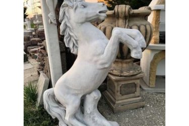 Nagy ló szobor 130 cm