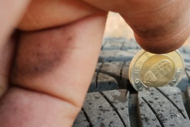 4db 5×100 As jukasztásu alufelni nyárigumival eladó.