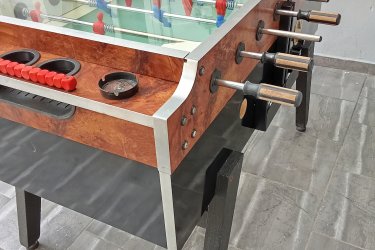 Garlando csocsó asztal, pénzbedobós, jó állapotban eladó.