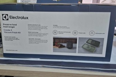 Eladó ELECTROLUX&#13;&#10; EVFK1 Vákuumoló készülék 2 db vákuumdobozzal&#13;&#10;vadonat új dobozba még ki se volt bontva 