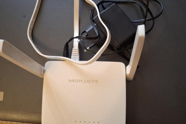Mercusys MW305R Router