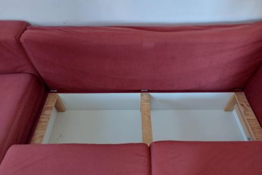 Megkímélt, szép állapotú.&#13;&#10;Több információért, keressen, hívjon Bizalommal.