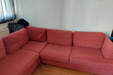 Megkímélt, szép állapotú.&#13;&#10;Több információért, keressen, hívjon Bizalommal.