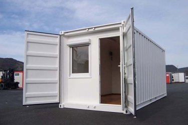 Ár: 2400 eurótól ÁFA nélkül (szállítás nélkül)&#13;&#10;Gazdaságos tárolási megoldás kiváló időjárásállósággal.&#13;&#10;&#13;&#10;Méretek: 6050 x 2200 x 2260 mm&#13;&#10;Súly: 2000 kg&#13;&#10;Kapacitás: 21770 kg&#13;&#10;Térfogat: 37 m³&#13;&#10;Raklapok száma: 10&#13;&#10;Targoncazsebek / könnyen mozgatható (üres állapotban)&#13;&#10;Funkcionális berendezések, ajtók, rétegelt lemez padló&#13;&#10;CSC bevonattal&#13;&#10;Minden színben és 8, 10, 15 és 40 lábas méretben kapható.&#13;&#10;Email: containeraltglas@gmail.com&#13;&#10;WhatsApp: +351 914 339 636