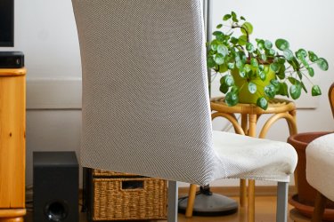 JYSK szék szövet huzattal.