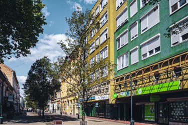 Lakás