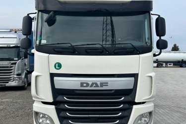 DAF XF 106 460 nyergesvontató