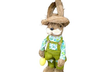 Húsvéti dekoráció – természetes rost nyuszi sárga tojással és zöld mellénnyel, 39 cm