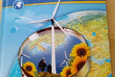 Földrajz atlasz 9-11 évfolyam részére. Földrajz atlasz a 9-11