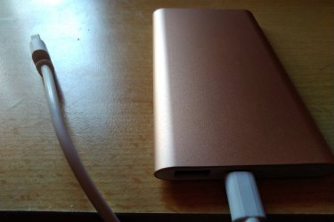 Rózsaszínű PowerBank