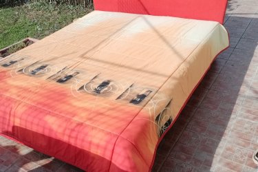 Jó állapotú kétszemélyes heverő