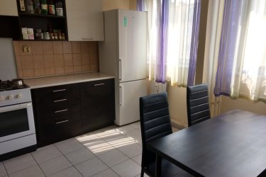 Újbuda központnál, napfényes, emeleti lakás kiváló közlekedéssel