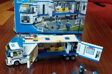 LEGO City - Mobil rendőri egység (60044)