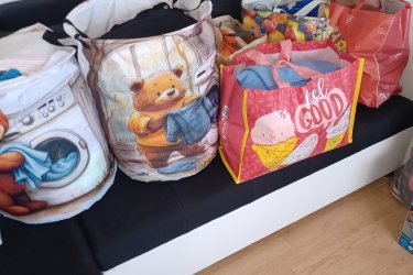 Új és használt ruhák ingyen elvihetők